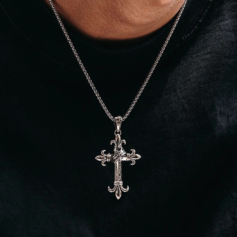 BikerStore Silver Chain Cross Pendant - Mens Sterling Silver Cross Necklace