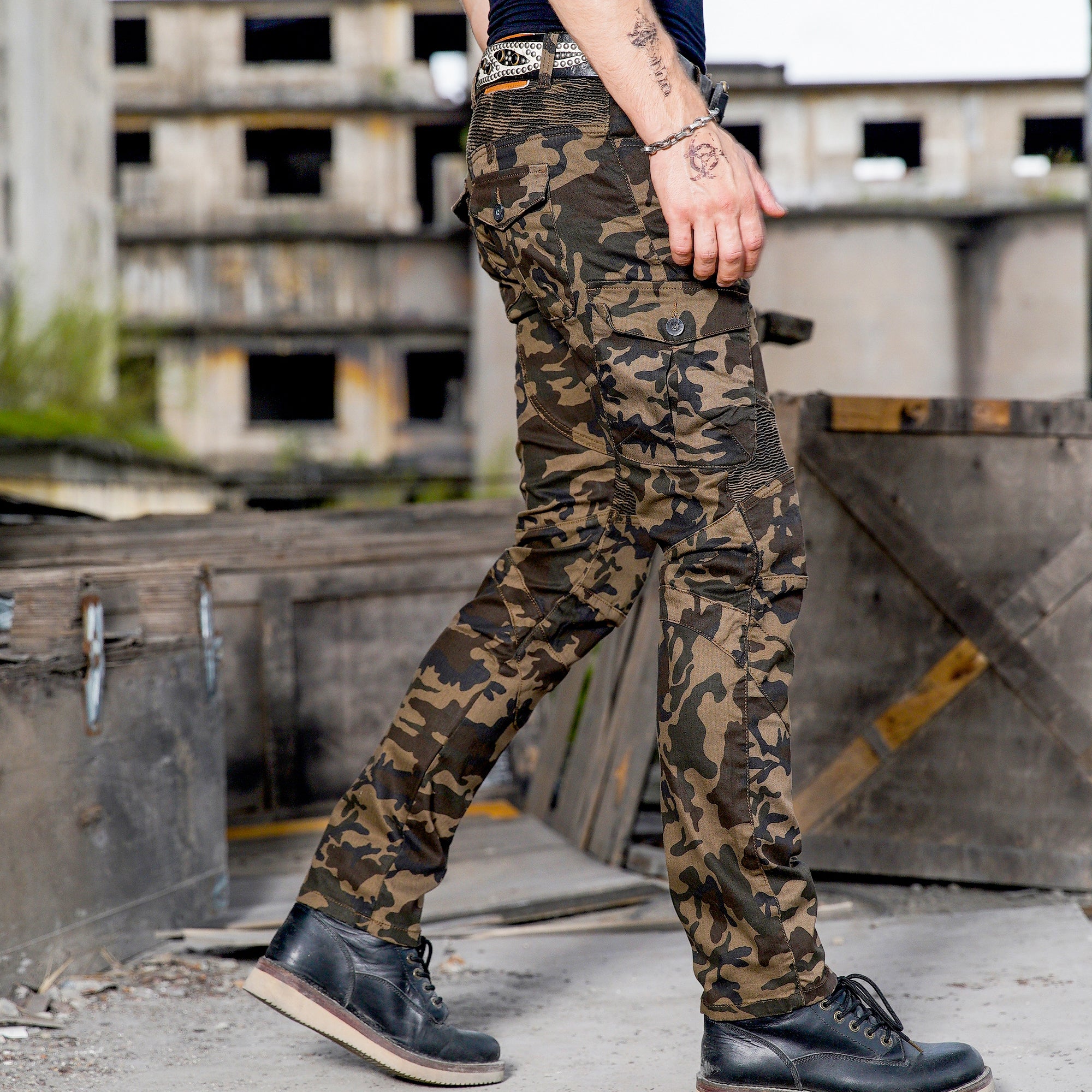 Camouflage Motorcycle Trousers - Elastic Pleating for Comfort